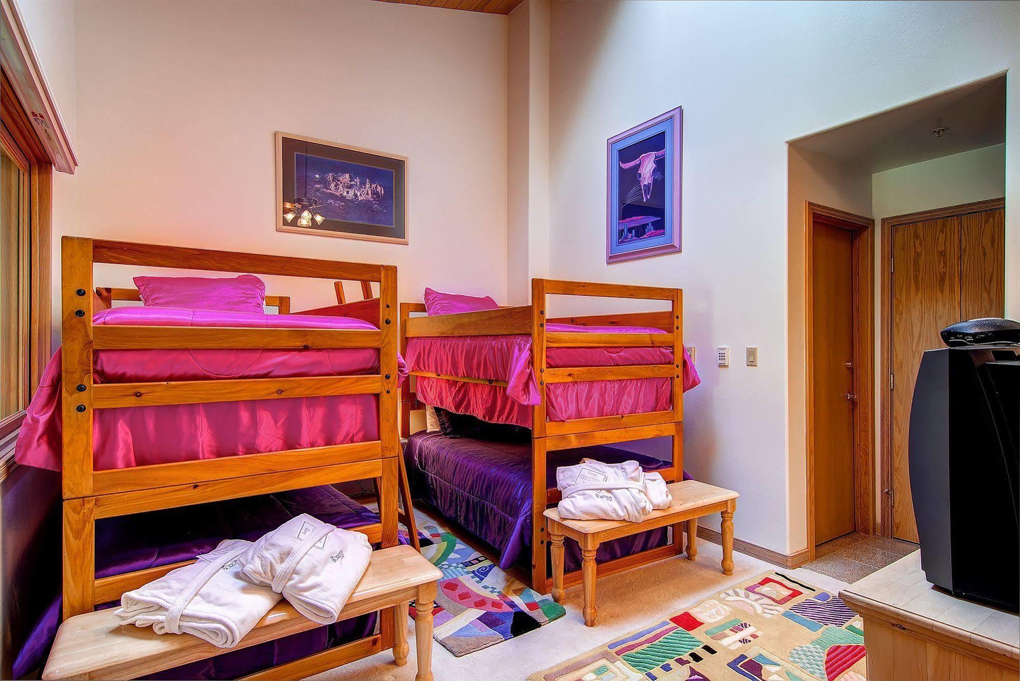 Borders Lodge By East West Hospitality บีเวอร์ครีก ภายนอก รูปภาพ